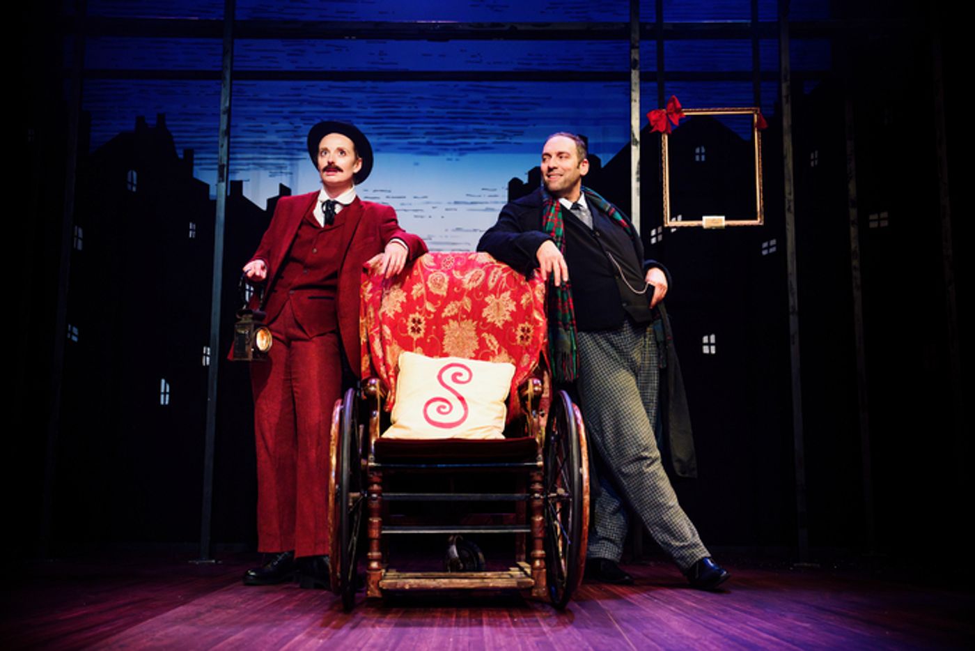 Photos: First Look At A SHERLOCK CAROL At Marylebone Theatre  Image
