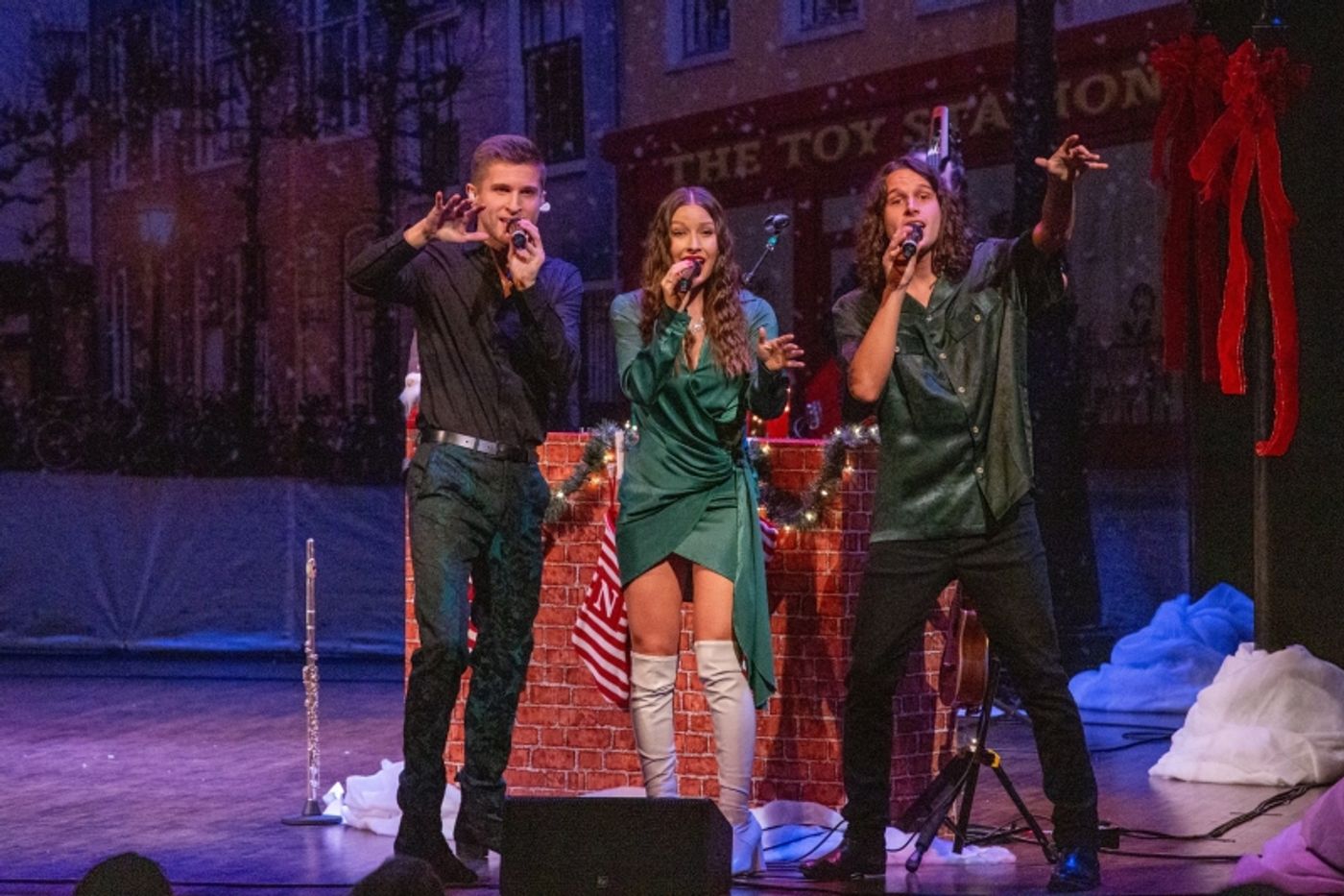 Review: GIRL NAMED TOM - ONE MORE CHRISTMAS TOUR at Pantages Theatre  Image