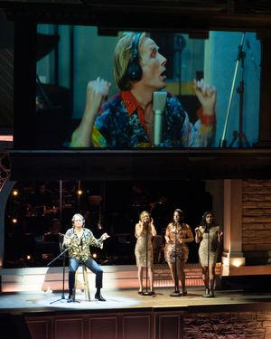Rex Smith with Ruby Lewis, Grace Kinstler, and Nina Nelson @ BroadwayWorld Rex Smith with Ruby Lewis, Grace Kinstler, and Nina Nelson Photo
