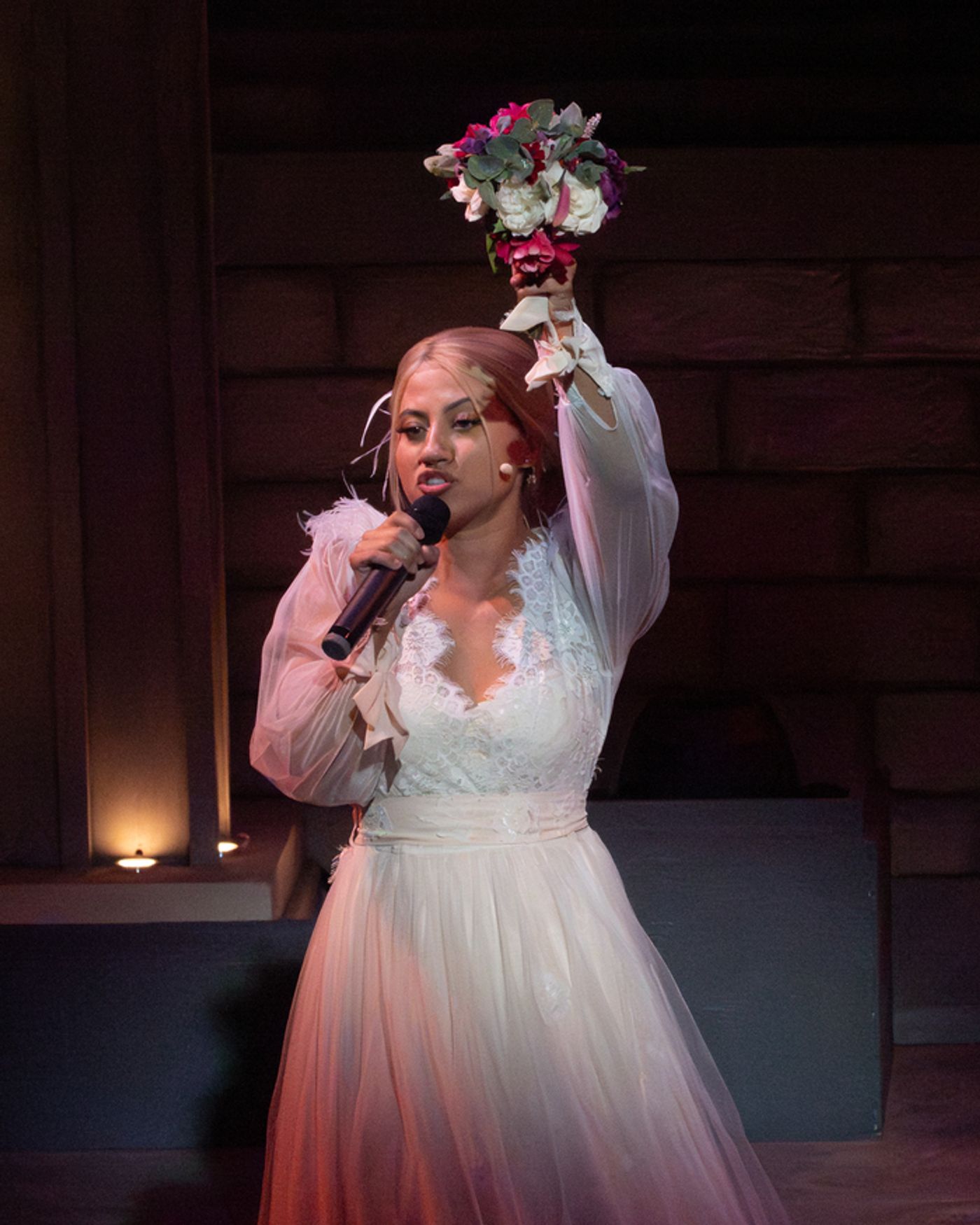 Photos: First Look at LOVE ACTUALLY LIVE at the Wallis Anneberg  Image