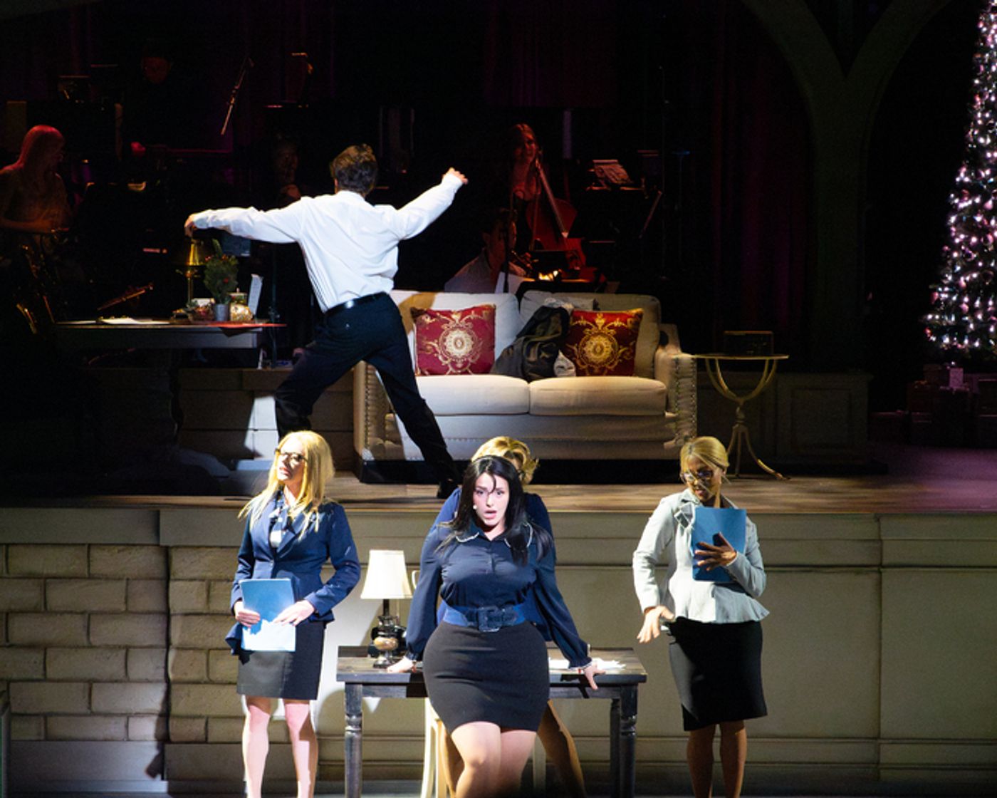 Photos: First Look at LOVE ACTUALLY LIVE at the Wallis Anneberg  Image