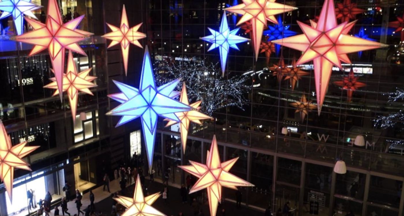 CENTER BAR at Columbus Circle for Exquisite Cocktails, Small Plates and Piano Music CENTER BAR at Columbus Circle for Exquisite Cocktails, Small Plates and Piano Music Image