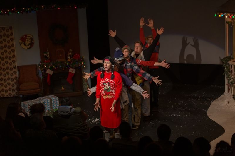 Review: SANTASIA – A HOLIDAY COMEDY at Whitefire Theatre  Image