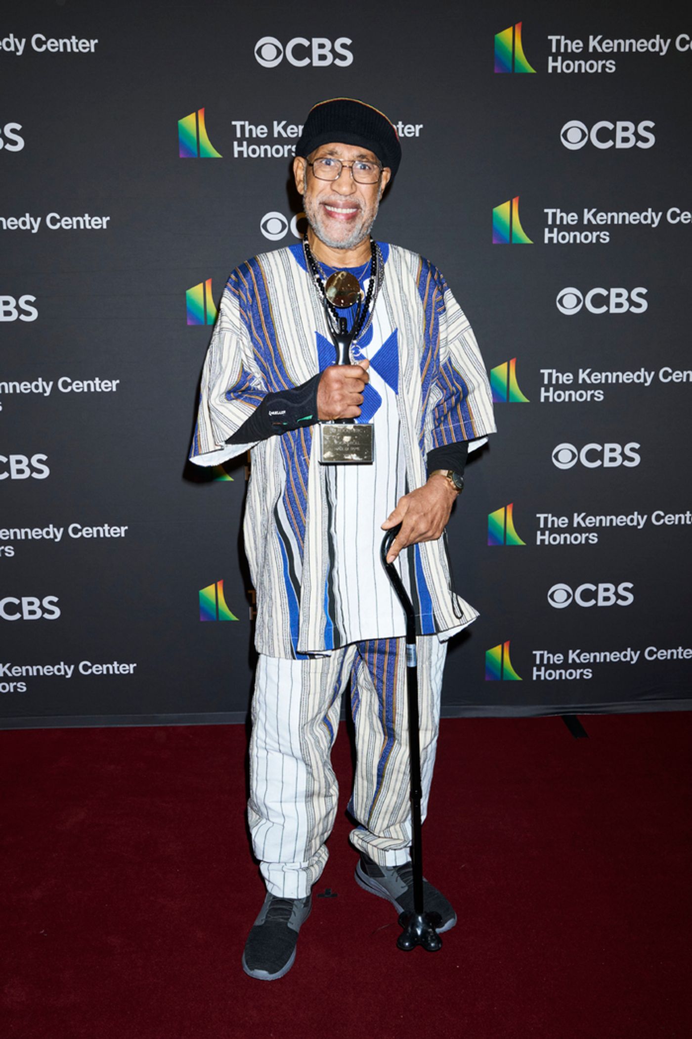 Photos: Inside the Kennedy Center Honors, Honoring Billy Crystal, Renée Fleming, Barry Gibb, Queen Latifah, and Dionne Warwick  Image