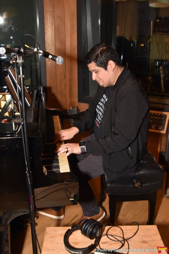 Exclusive: SWEENEY TODD Cast Unites to Sing Carols For A Cure  Image