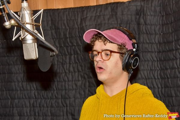Gaten Matarazzo, Photo