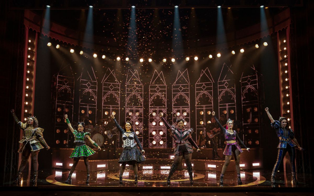 Khaila Wilcoxon (Catherine of Aragon), Storm Lever (Anne Boleyn), Jasmine Forsberg
(Jane Seymour), Olivia Donalson (Anna of Cleves), Didi Romero (Katherine Howard), & Gabriela Carrillo
(Catherine Parr) at 