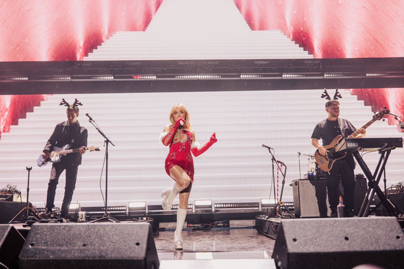 Photos: Go Inside Jingle Ball in Los Angeles With Olivia Rodrigo, Sabrina Carpenter & More  Image