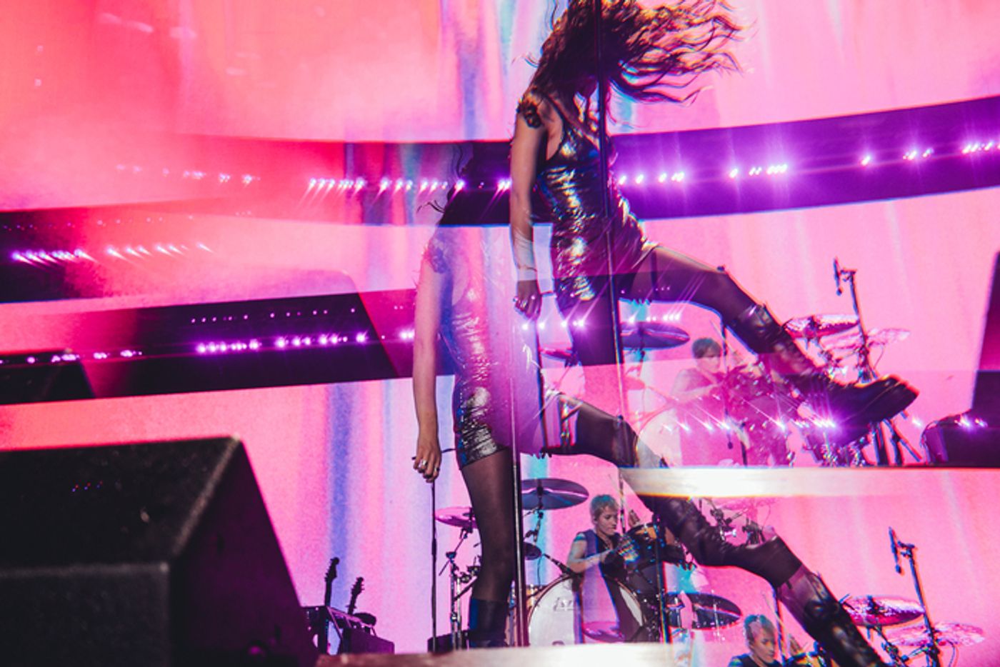 Photos: Go Inside Jingle Ball in Los Angeles With Olivia Rodrigo, Sabrina Carpenter & More  Image