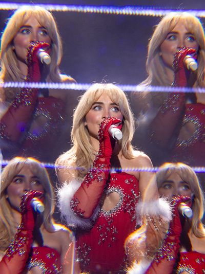 Sabrina Carpenter Photo
