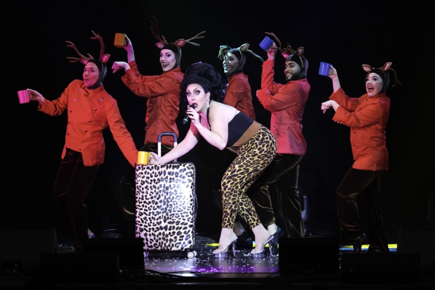 Review: JINKX AND DELA HOLIDAY SHOW at Kings Theatre Has a Life of Its Own  Image