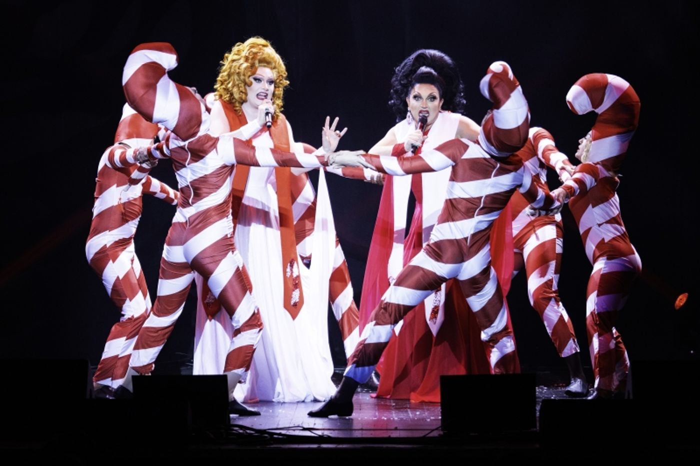 Review: JINKX AND DELA HOLIDAY SHOW at Kings Theatre Has a Life of Its Own  Image