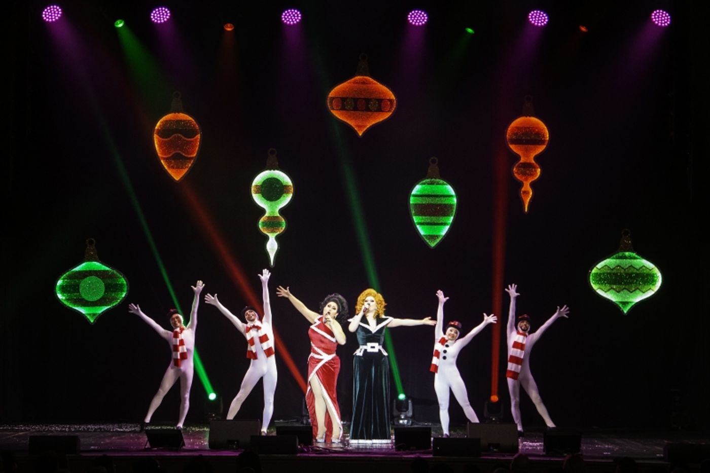 Review: JINKX AND DELA HOLIDAY SHOW at Kings Theatre Has a Life of Its Own  Image