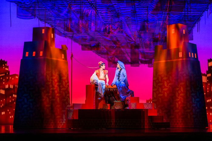 Photos: First Look at Gavin Adams, Desmonda Cathabel, Yeukayi Ushe, and More in the UK and Ireland Tour of ALADDIN  Image