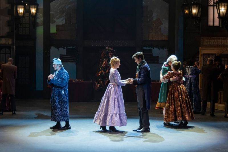 Nashville Repertory Theatre's Beautifully Conceived Gift of A CHRISTMAS CAROL Radiates Warmth  Image