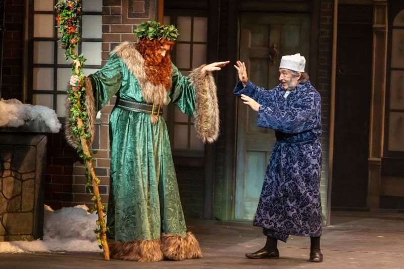 Nashville Repertory Theatre's Beautifully Conceived Gift of A CHRISTMAS CAROL Radiates Warmth  Image