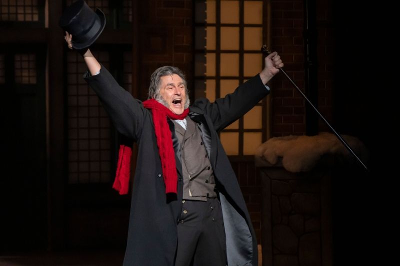 Nashville Repertory Theatre's Beautifully Conceived Gift of A CHRISTMAS CAROL Radiates Warmth  Image