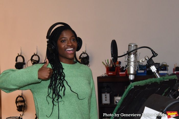 Exclusive: The Cast of HAMILTON Sings Carols For A Cure  Image