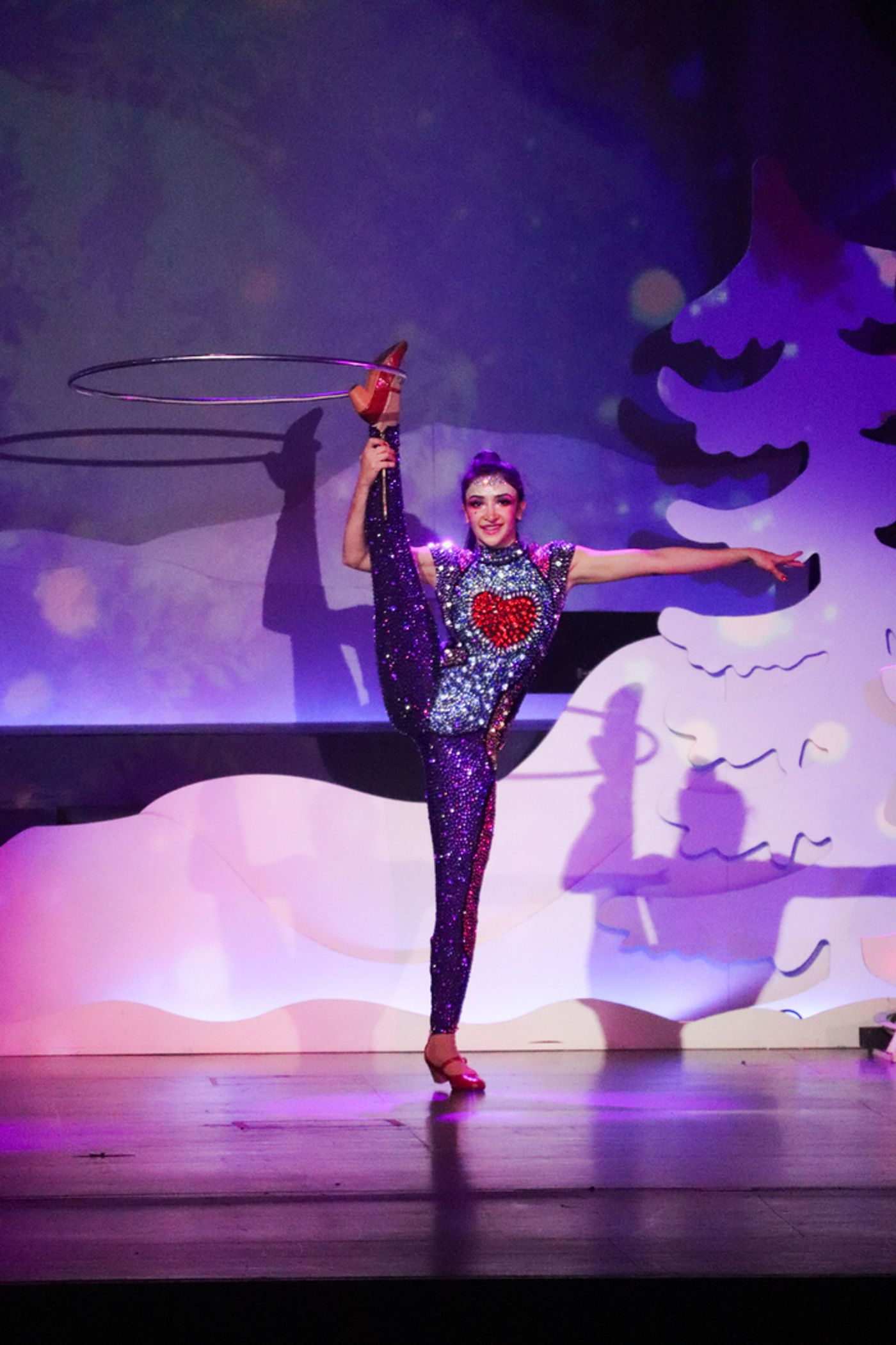 Photos: Create Memories To Cherish Forever at CIRQUE MUSICA HOLIDAY WONDERLAND  Image