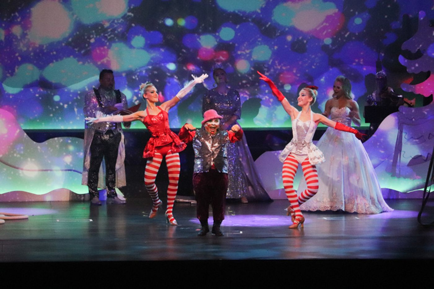 Photos: Create Memories To Cherish Forever at CIRQUE MUSICA HOLIDAY WONDERLAND  Image