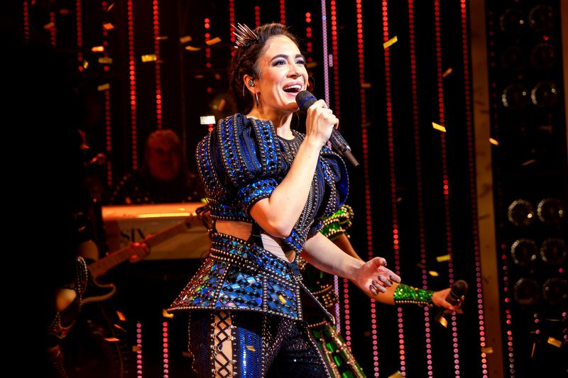 Photos: The New Queens of SIX on Broadway Take Their First Bows — photo 15 of 21