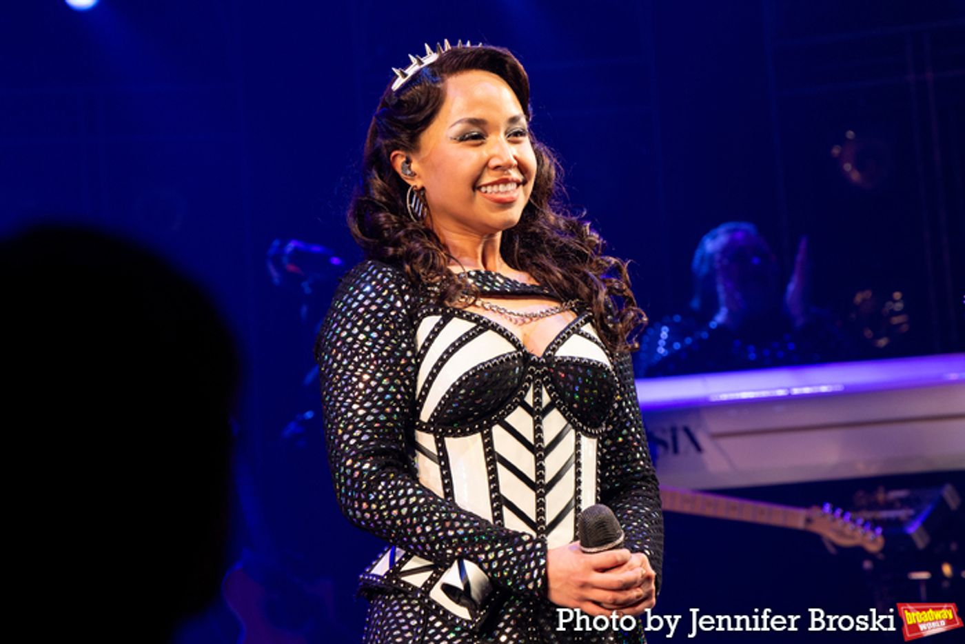 Photos: The New Queens of SIX on Broadway Take Their First Bows  Image