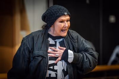 Frances Barber  Photo