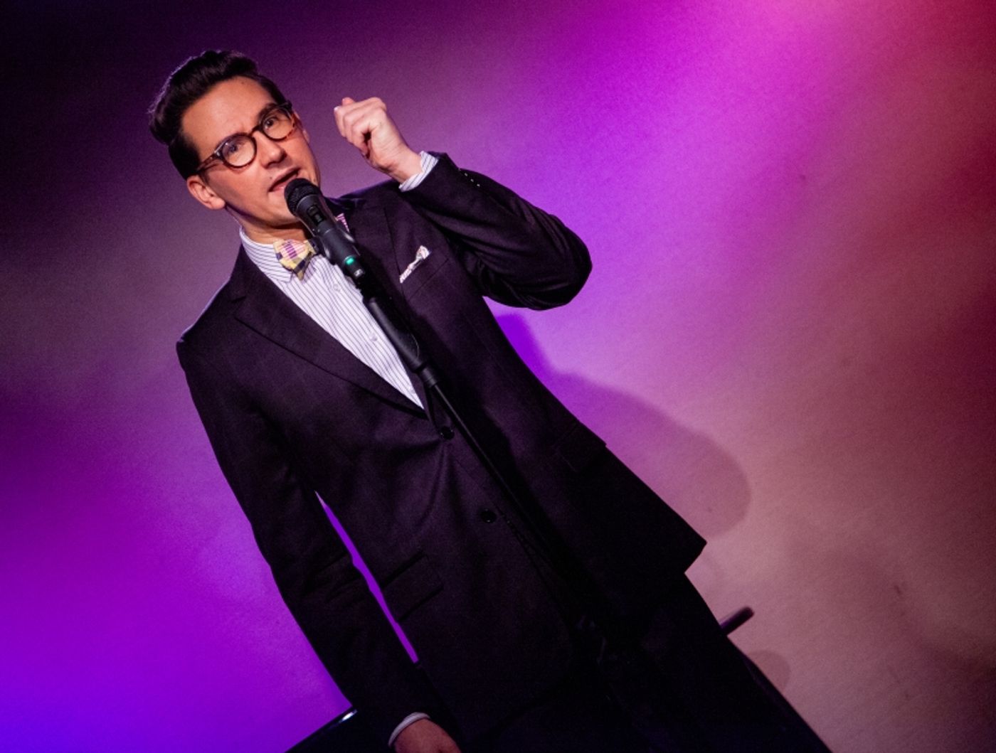 Review: Jason Henderson Charms Don't Tell Mama Audience With GETTING TO NOEL YOU  Image