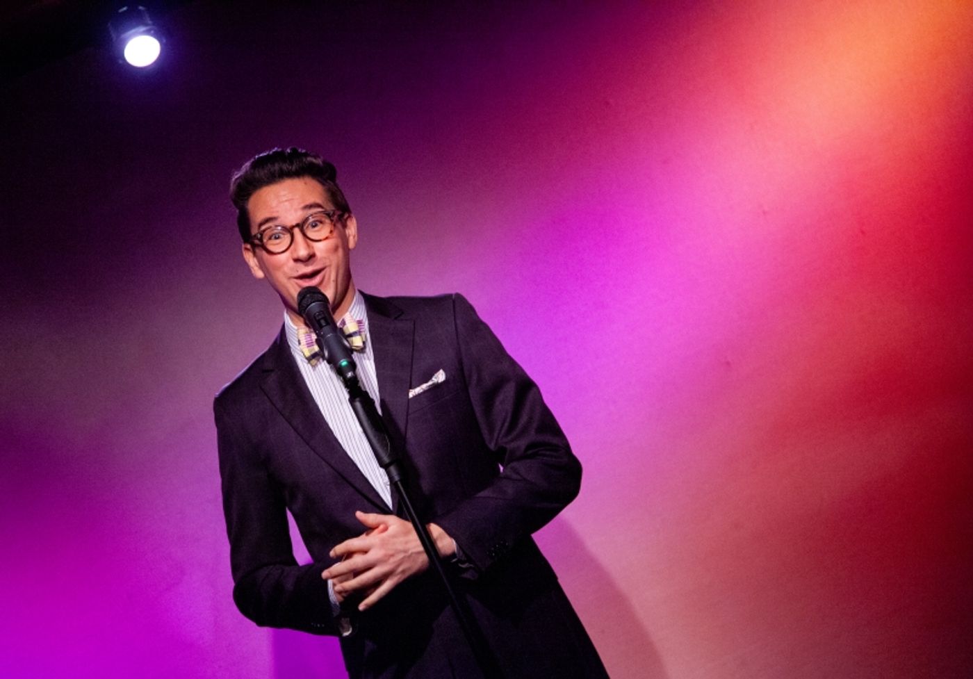 Review: Jason Henderson Charms Don't Tell Mama Audience With GETTING TO NOEL YOU  Image