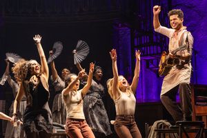 Jordan Fisher  Photo