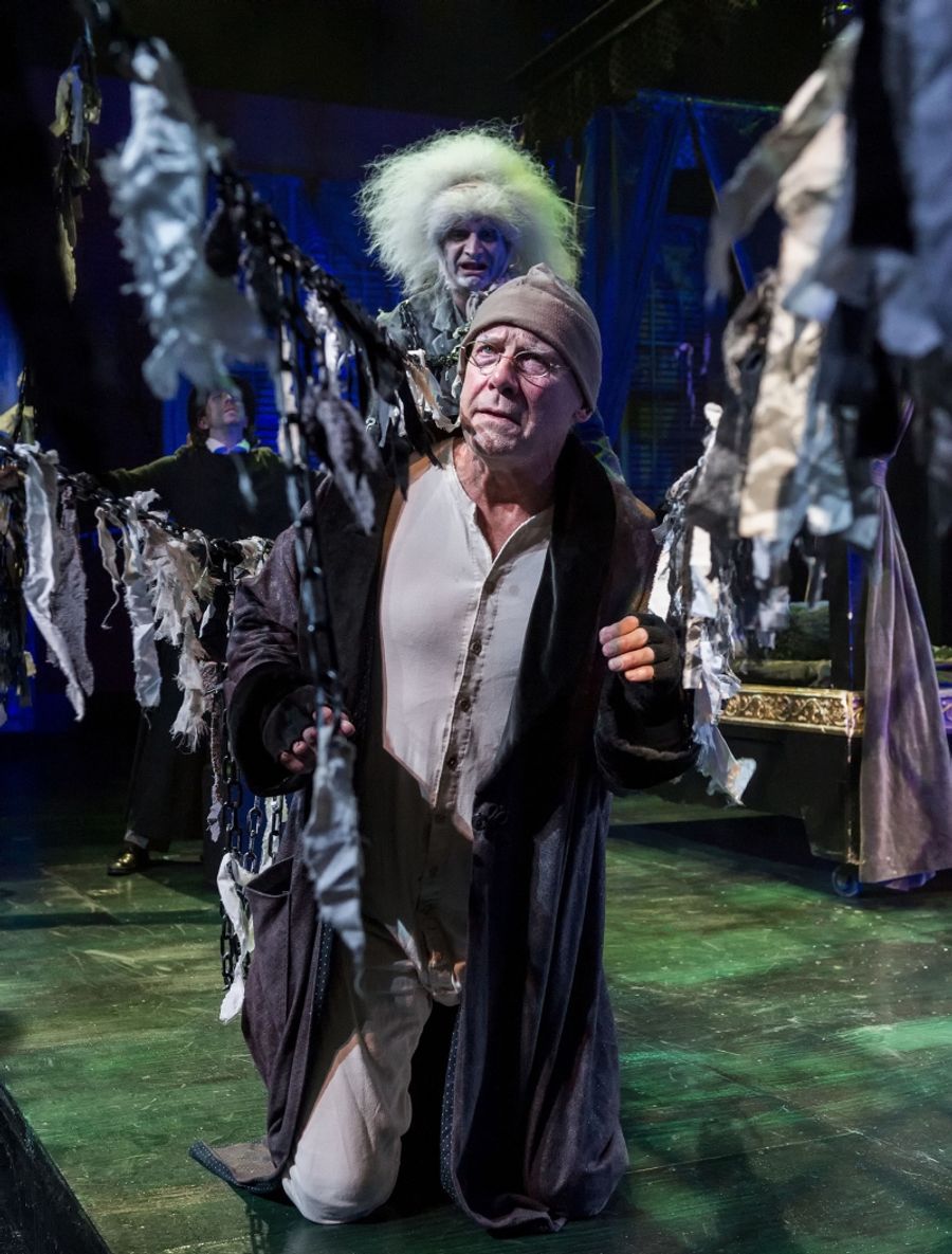Review: A CHRISTMAS CAROL at A Noise Within Image