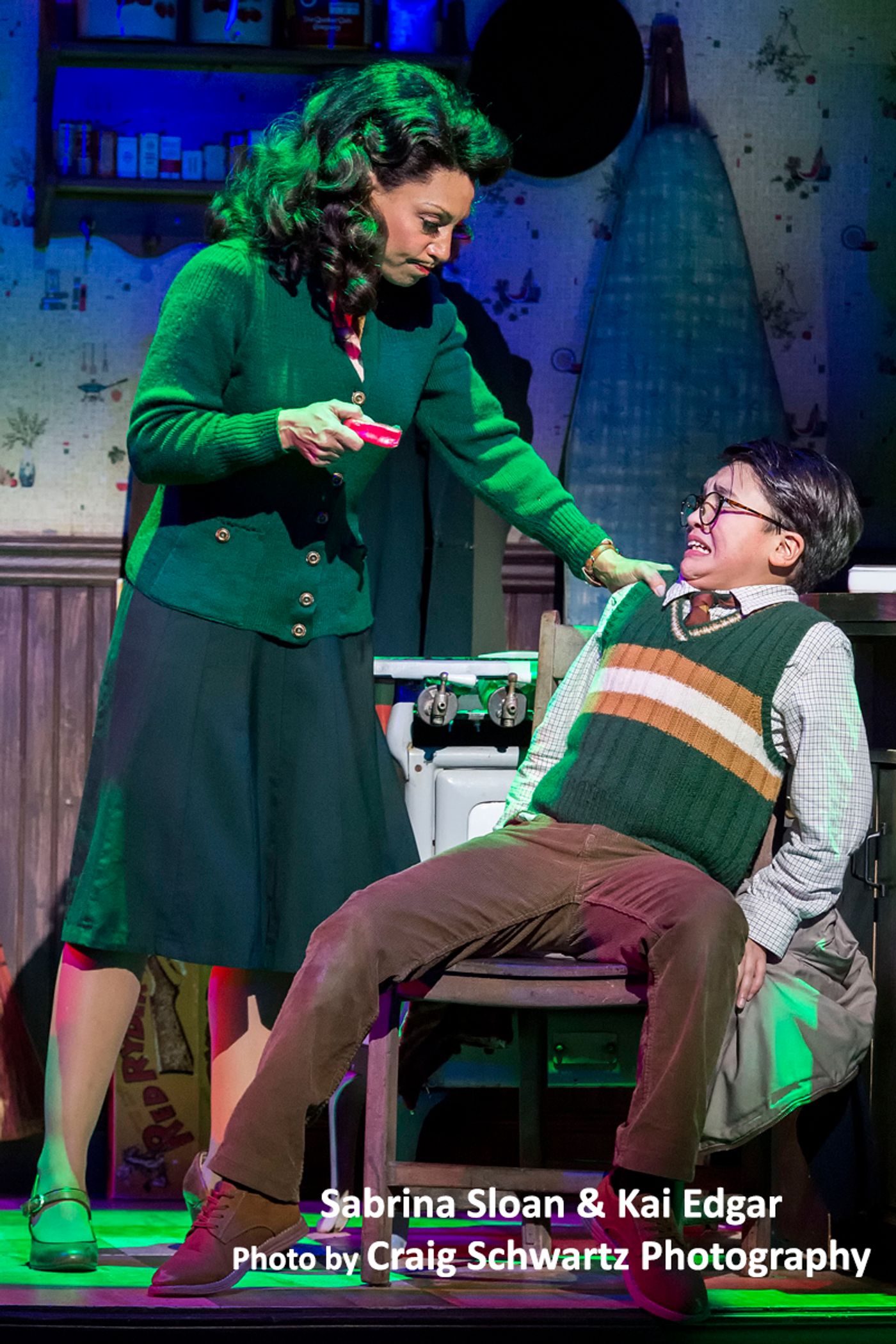 Interview: A Comforting Sabrina Sloan's Making Full Circles With A CHRISTMAS STORY  Image