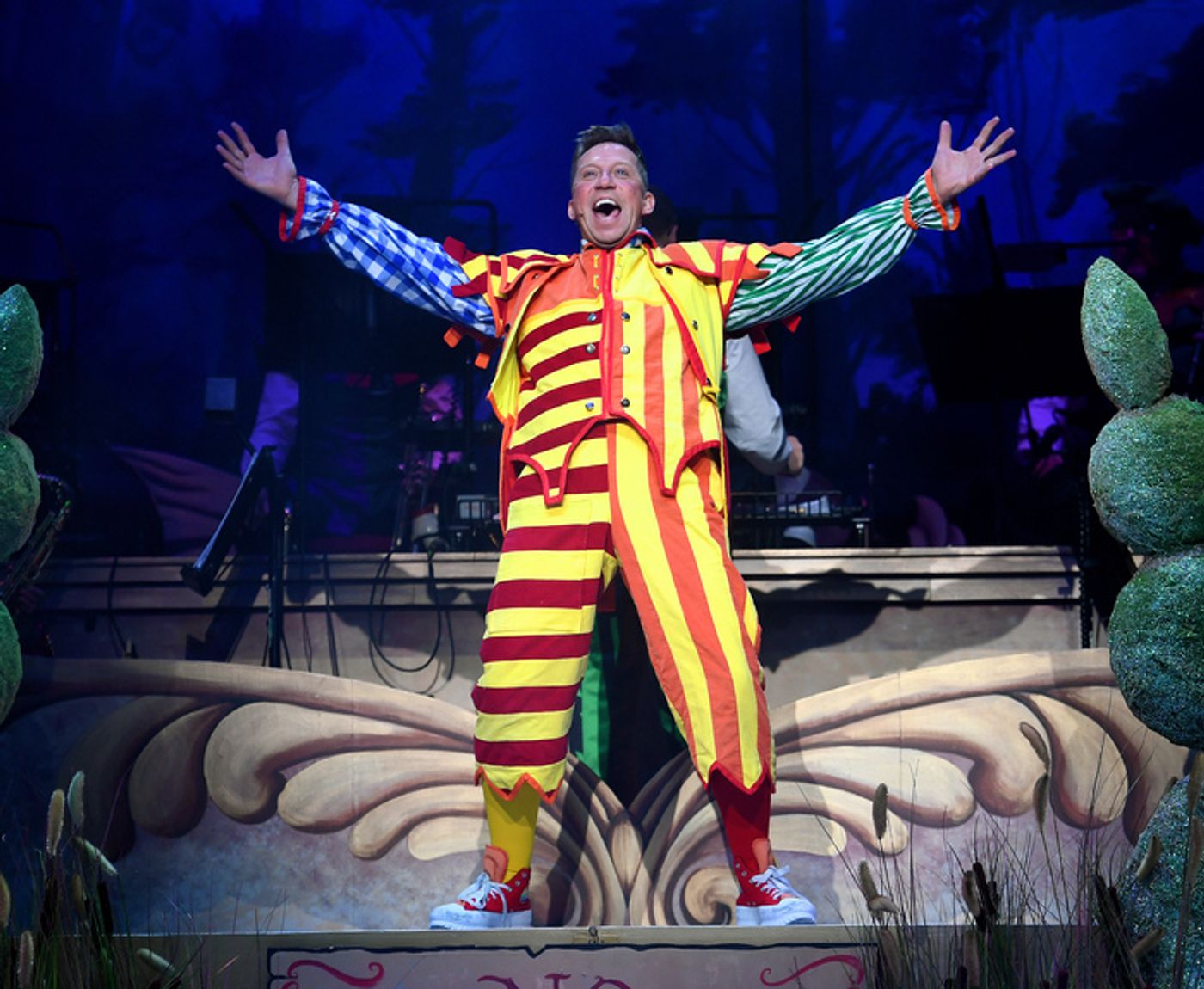 Photos: First Look At Wolverhampton SNOW WHITE Holiday Panto  Image