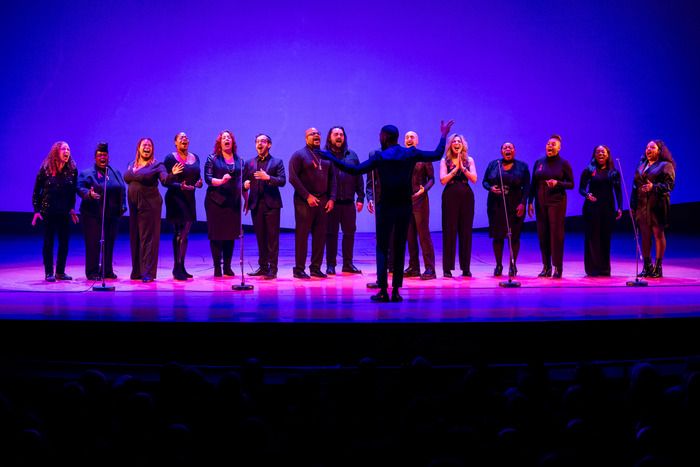 Photos: RED BUCKET FOLLIES Raises ,553,203 For Broadway Cares/Equity Fights AIDS — photo 11 of 31