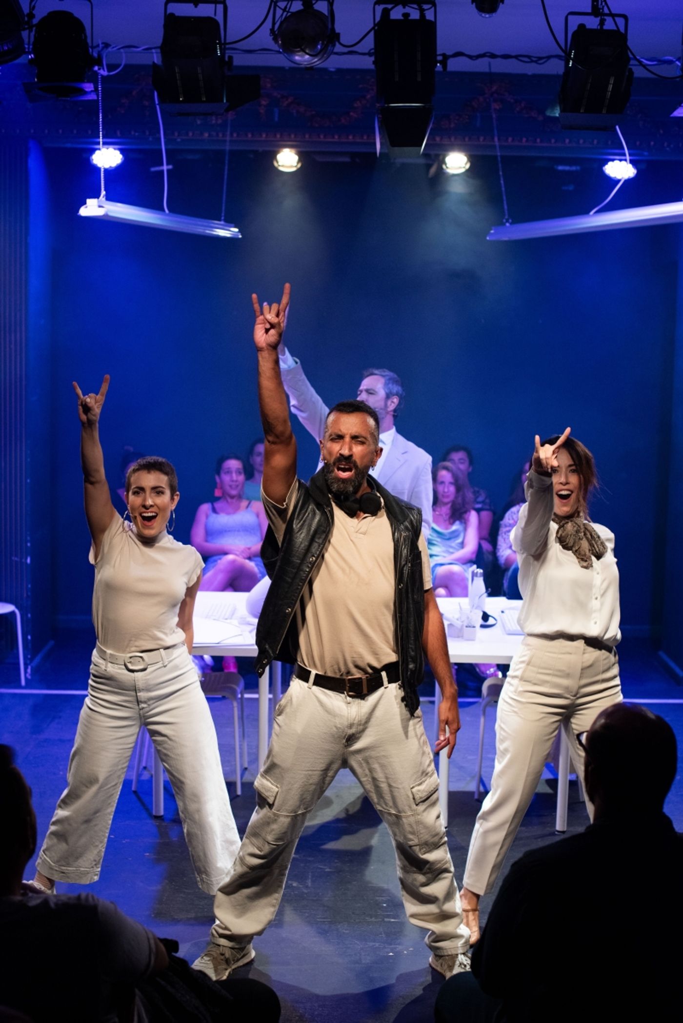 ATRAPADAS EN LA OFI renueva temporada en el Lara  Image