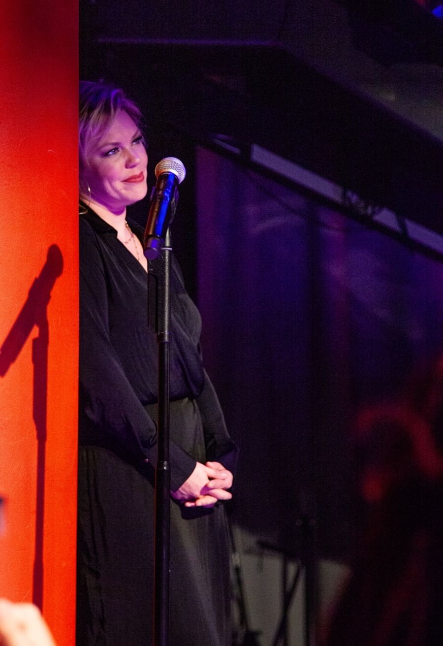 Review: Something Special In The Air As CLYDE ALVES Plays Chelsea Table + Stage Image