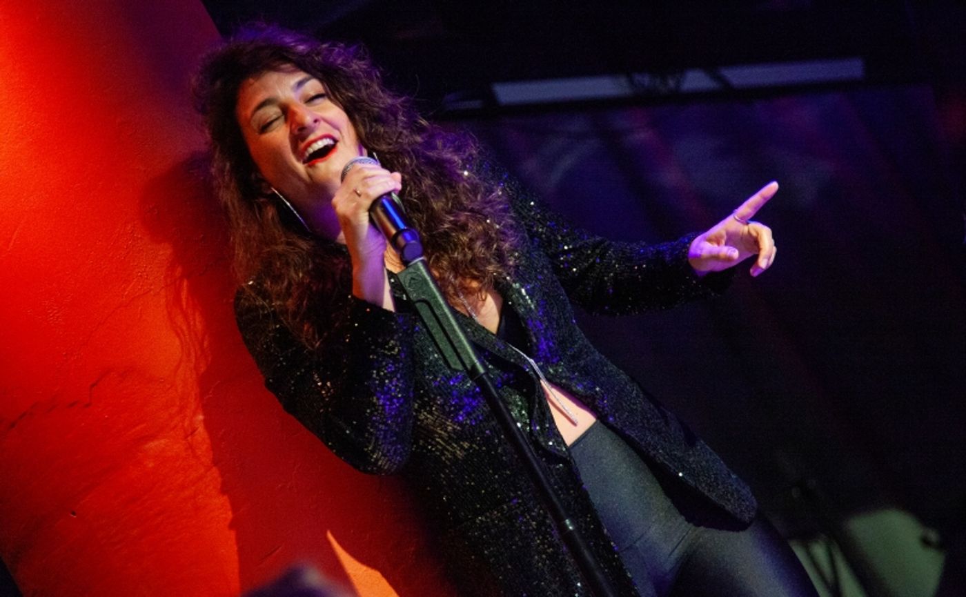 Review: Something Special In The Air As CLYDE ALVES Plays Chelsea Table + Stage  Image