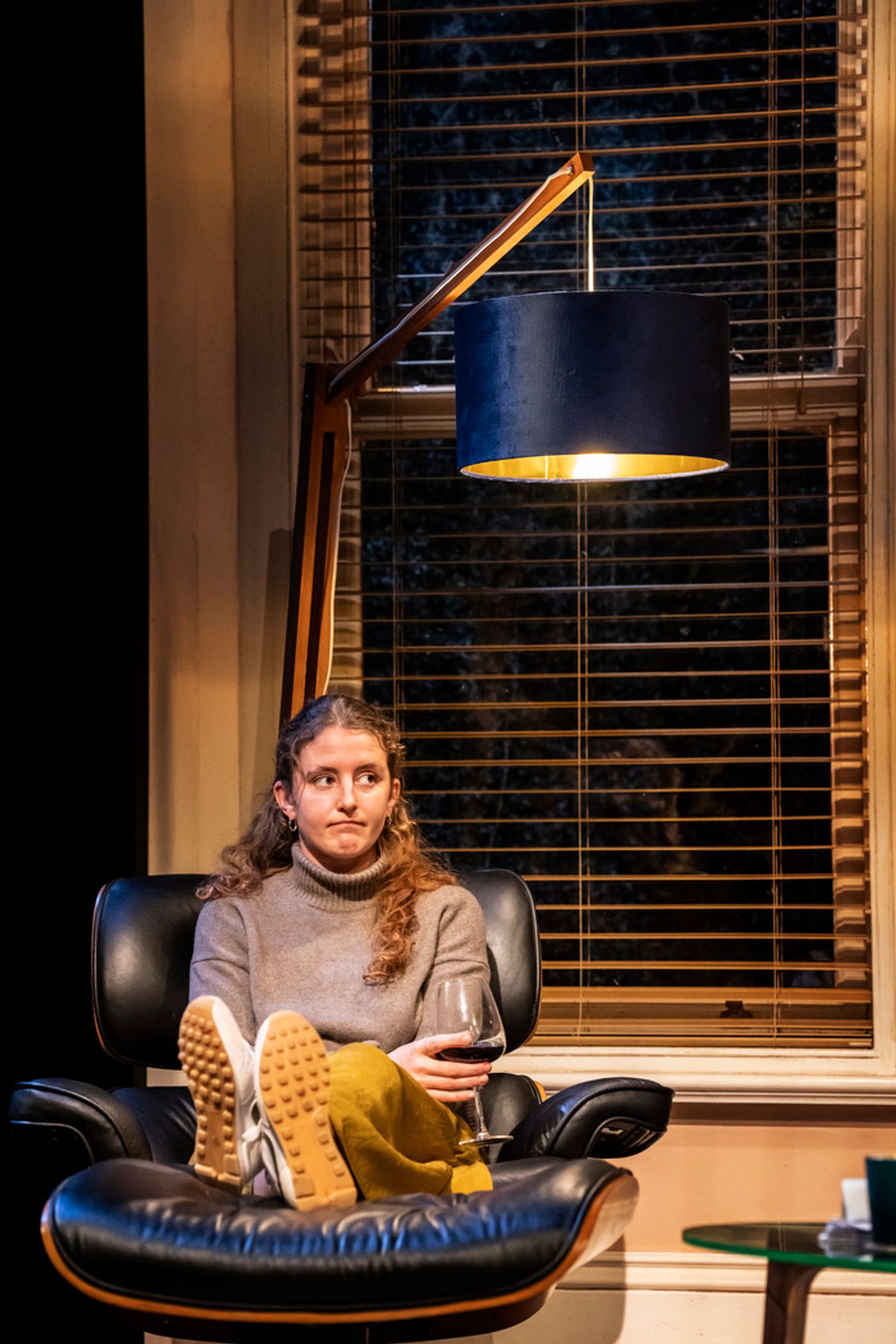 Photos: First Look at Woody Harrelson, Andy Serkis and Louisa Harland in ULSTER AMERICAN  Image