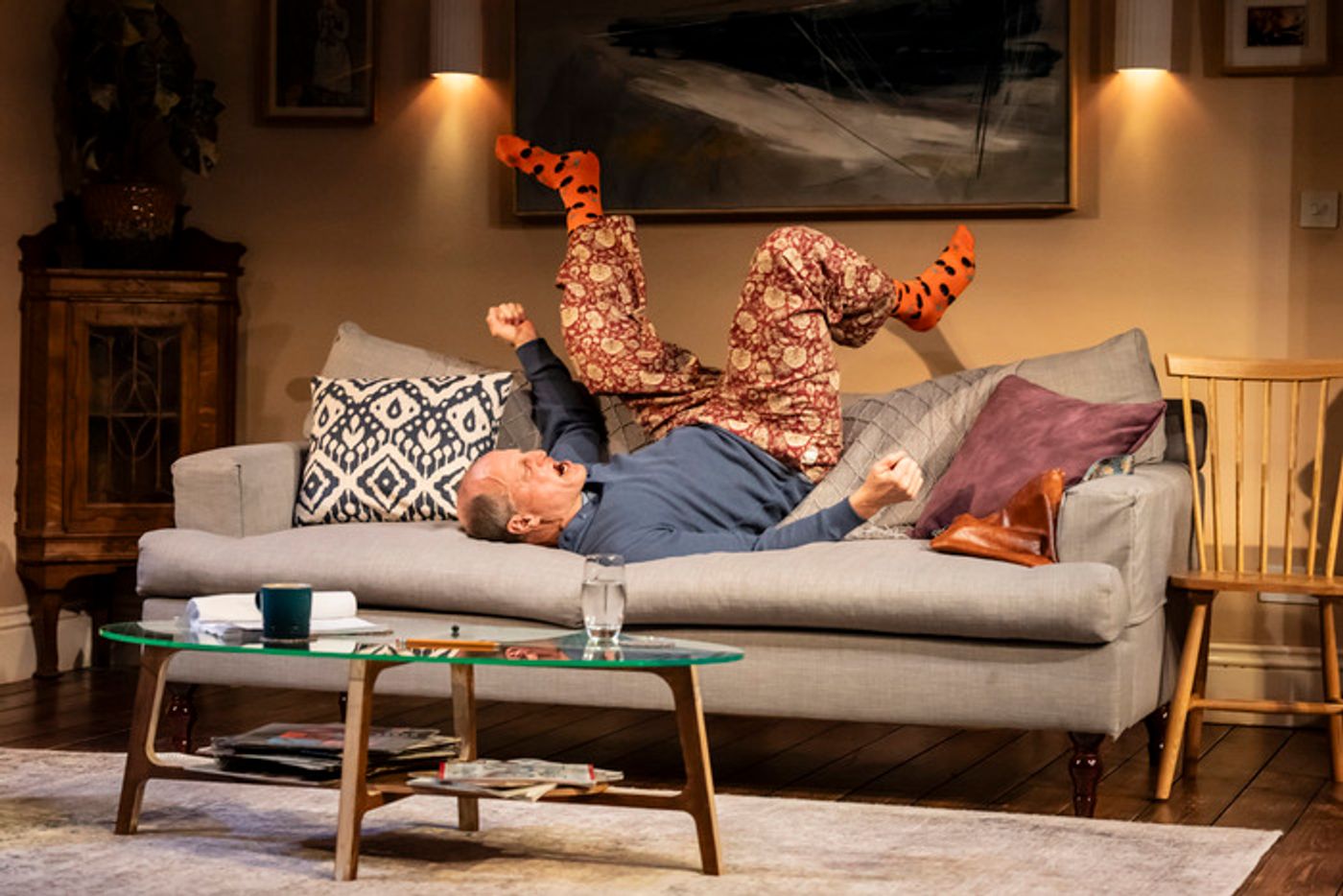 Photos: First Look at Woody Harrelson, Andy Serkis and Louisa Harland in ULSTER AMERICAN  Image