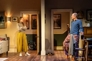 Louisa Harland, Woody Harrelson Photo