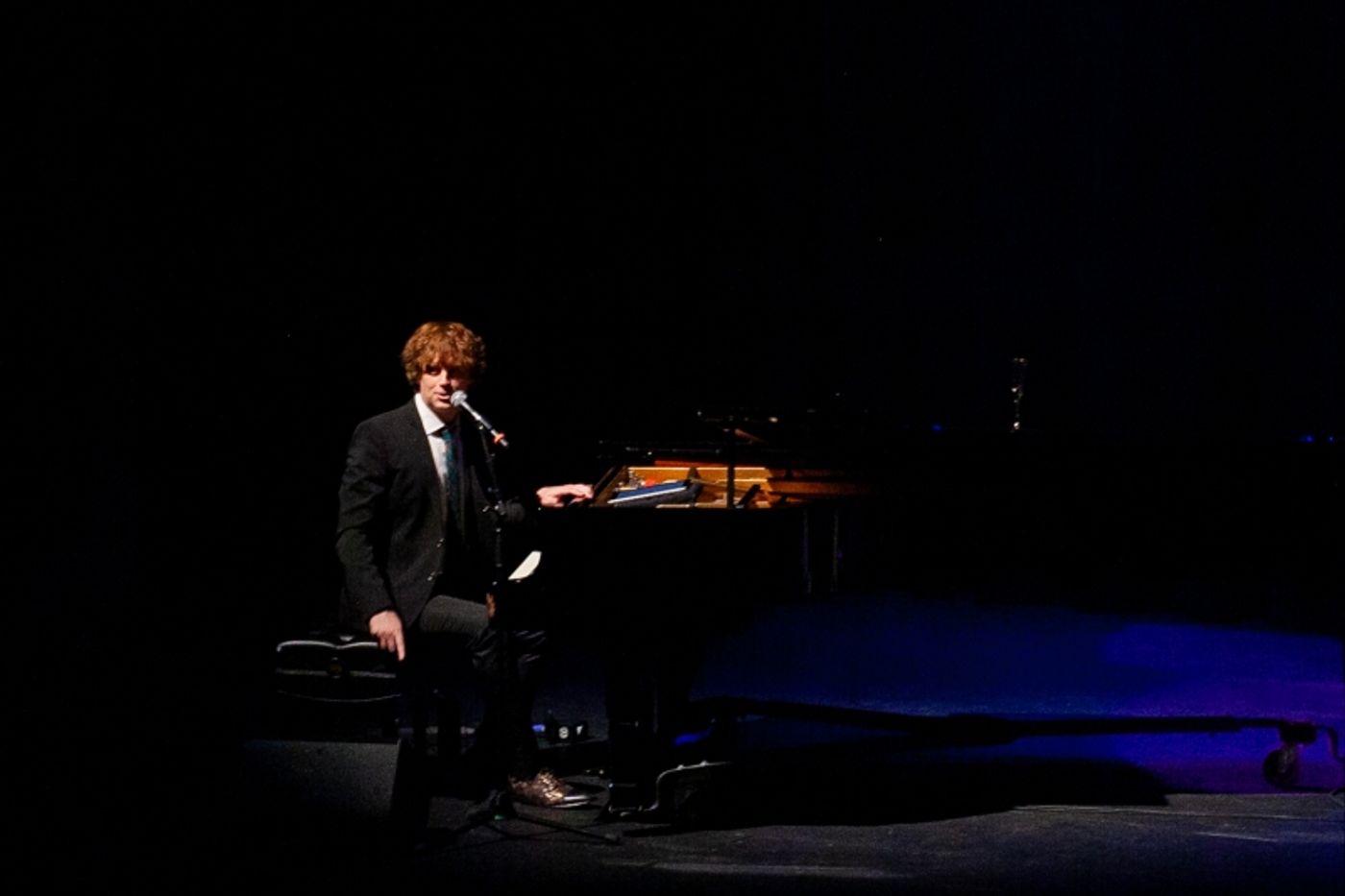 Review: THE QUEEN'S CARTOONISTS'S HOLIDAY HURRAH at Smothers Theatre  Image