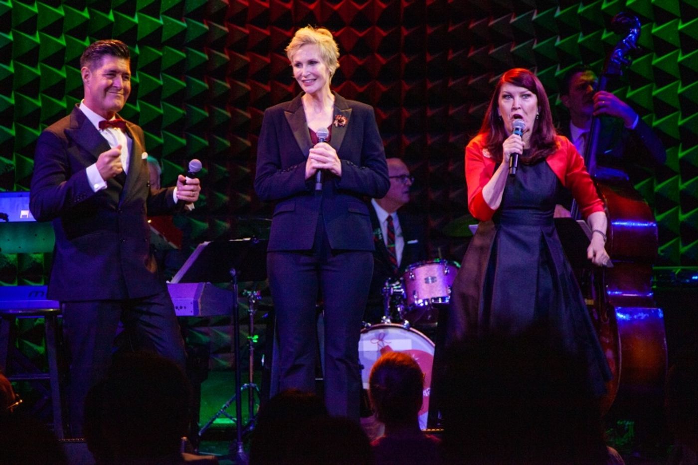 Review: JANE LYNCH & KATE FLANNERY Bring the Glee to Their Office Christmas Party In A SWINGIN' LITTLE CHRISTMAS at Joe's Pub  Image