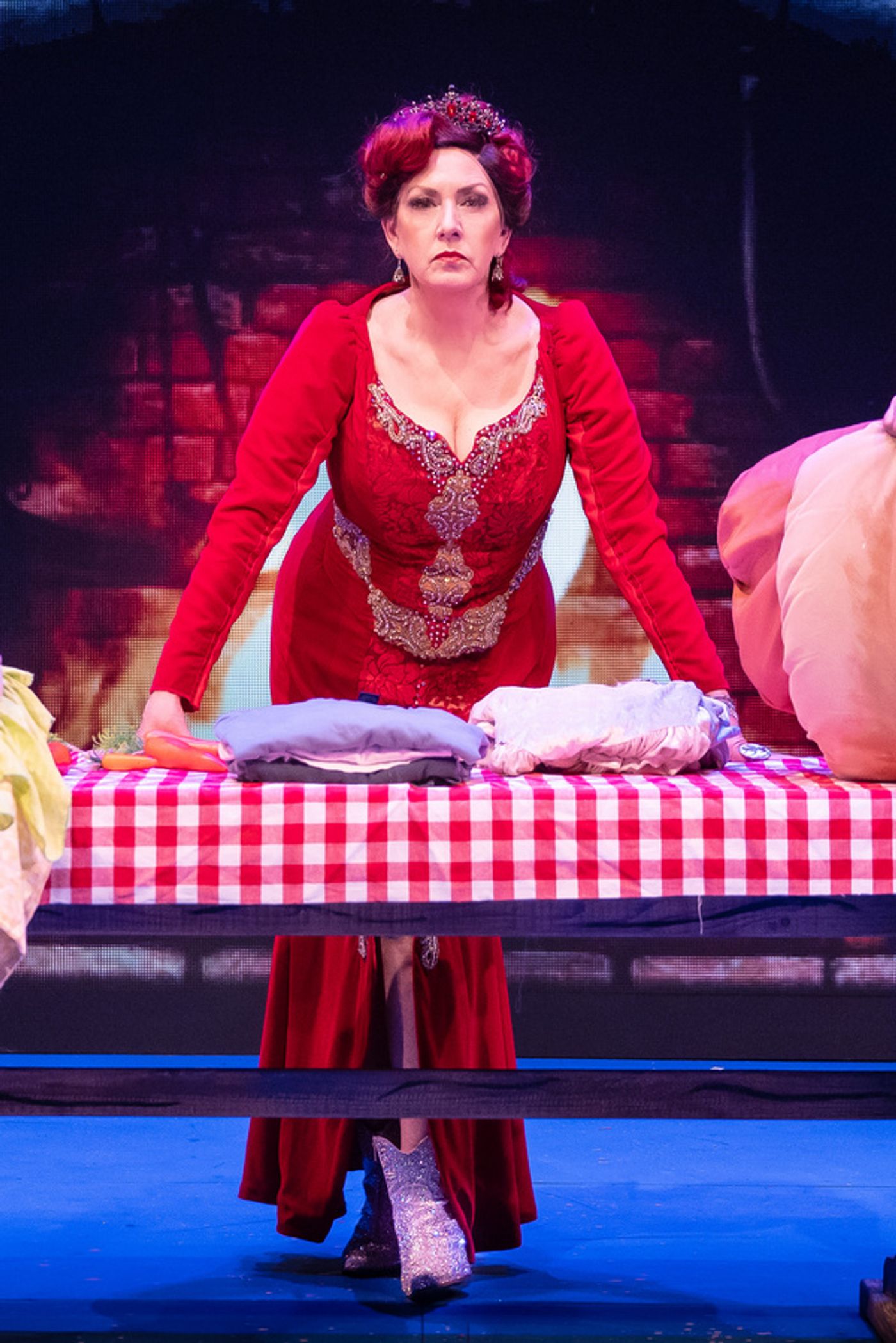 Photos: First Look At A CINDERELLA CHRISTMAS At Laguna Playhouse  Image