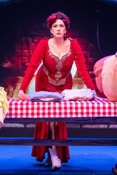 Joely Fisher Photo