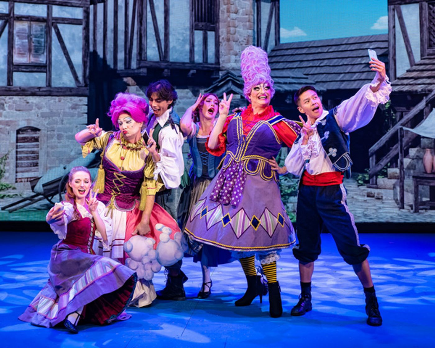 Photos: First Look At A CINDERELLA CHRISTMAS At Laguna Playhouse  Image