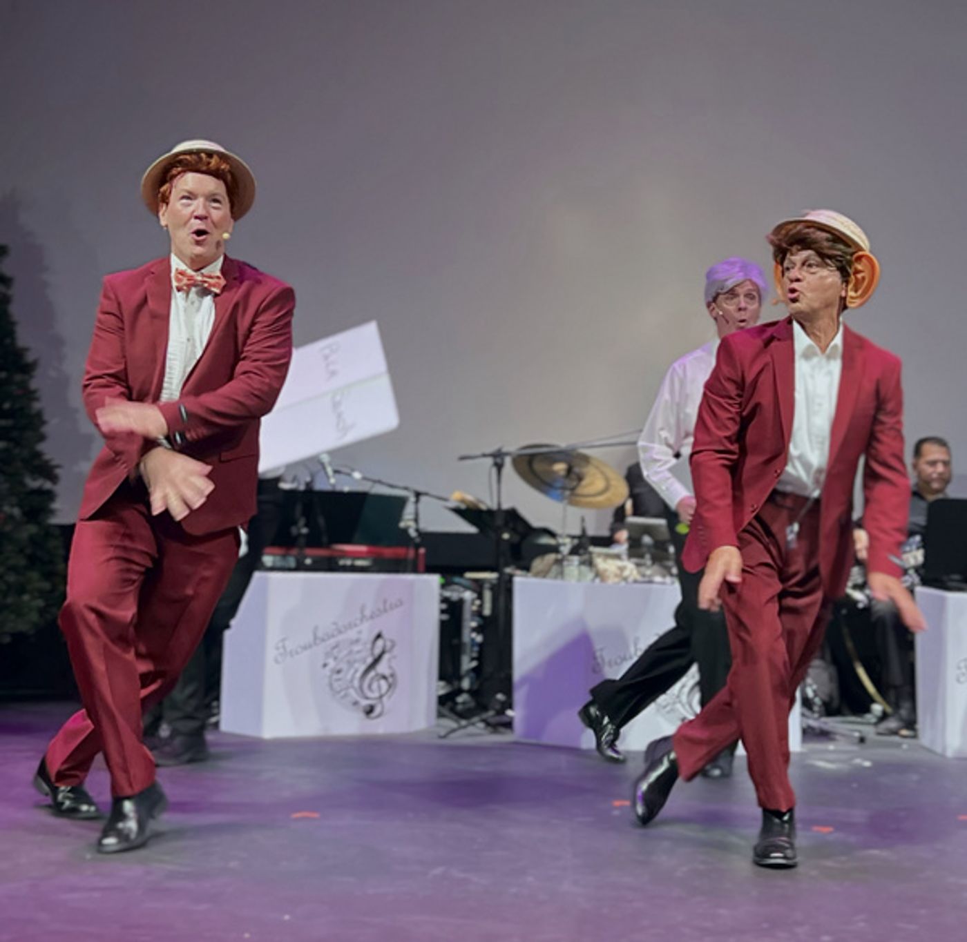 Photos: First Look at Troubadour Theater Company's Production of WHITE (ALBUM) CHRISTMAS at Colony Theatre  Image