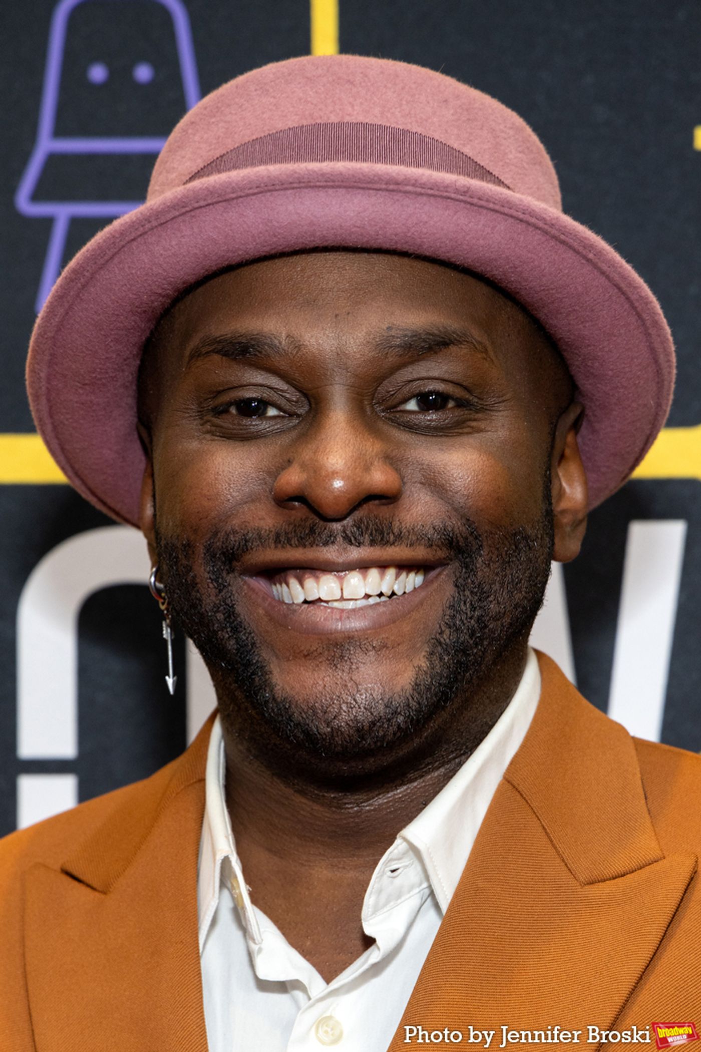 Photos: Stars Walk the Red Carpet on Opening Night of HOW TO DANCE IN OHIO  Image