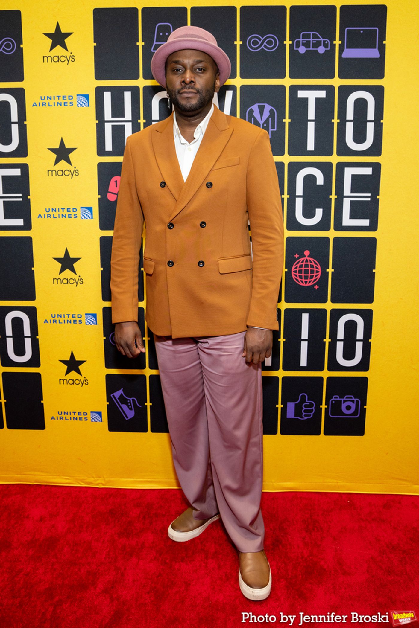 Photos: Stars Walk the Red Carpet on Opening Night of HOW TO DANCE IN OHIO  Image