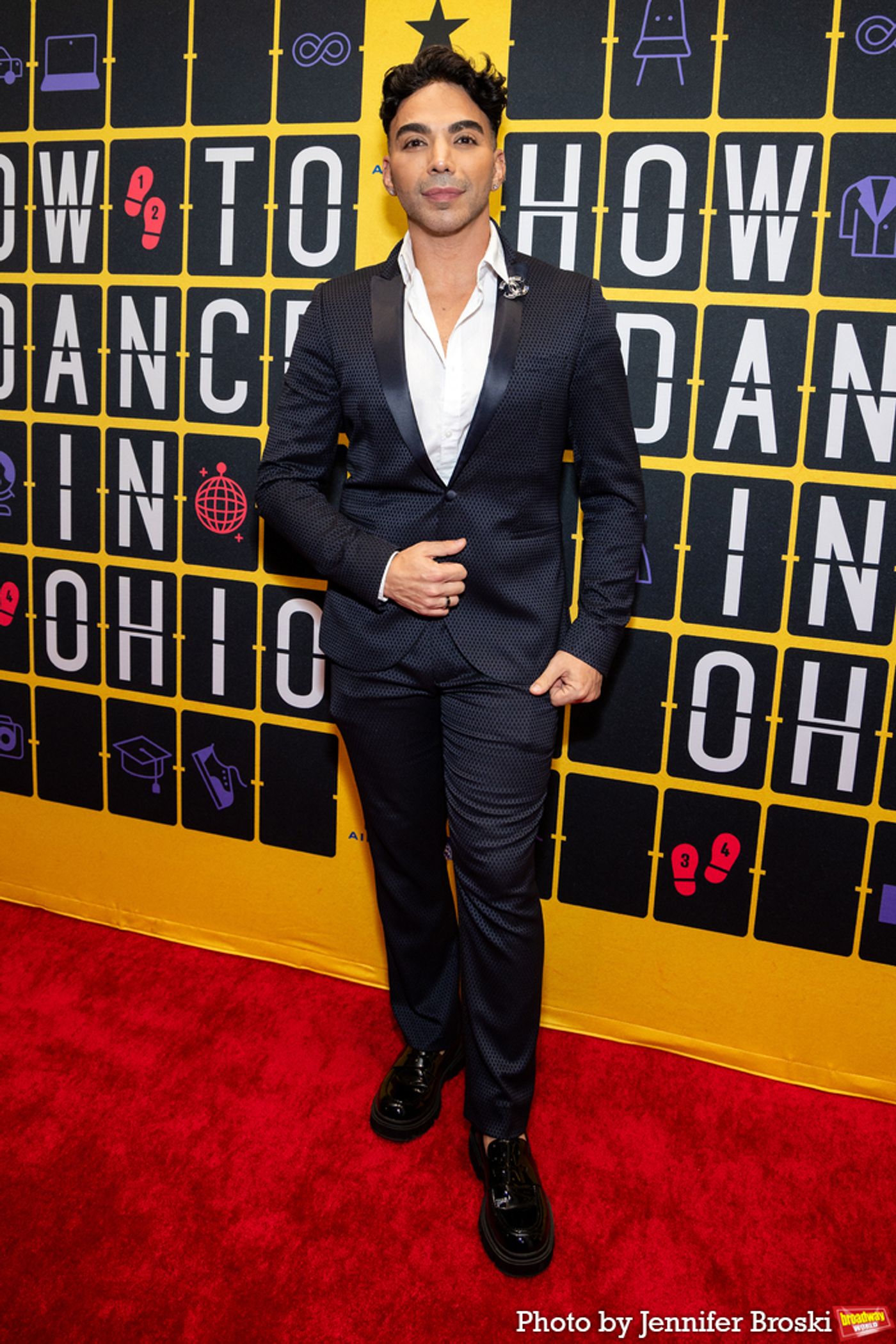 Photos: Stars Walk the Red Carpet on Opening Night of HOW TO DANCE IN OHIO  Image