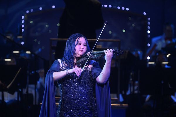 Photos: MOIPEI Returns to AES Indiana Yuletide Celebration  Image